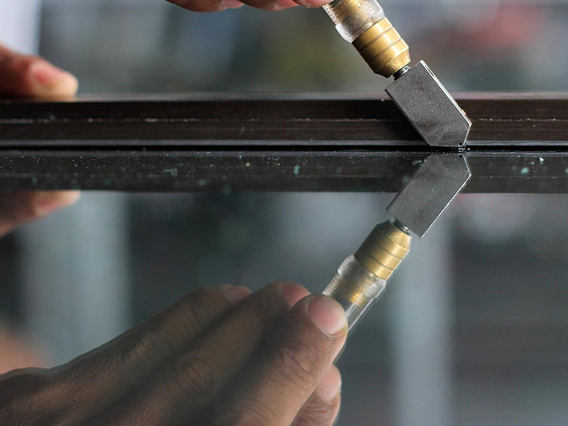 Entreprise decoupe verre sur mesure Saint-Nazaire