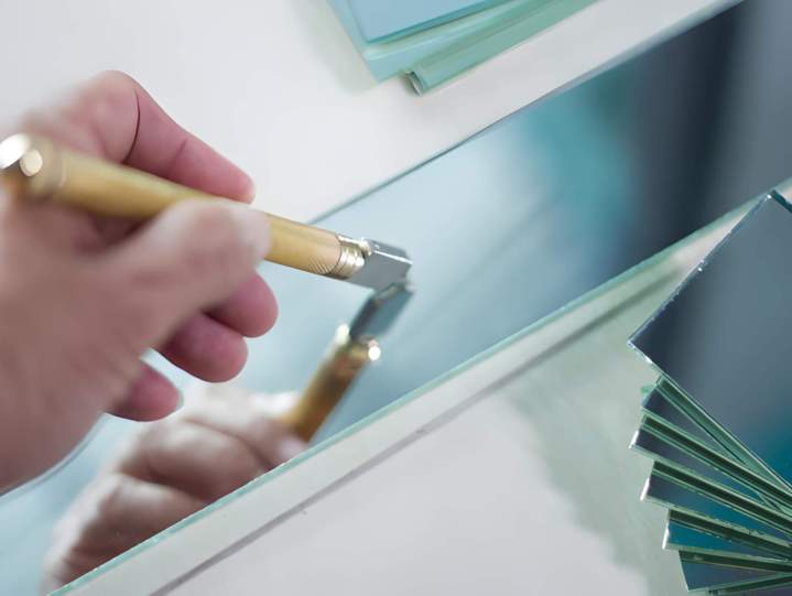 Découpe de verre selon vos plans.