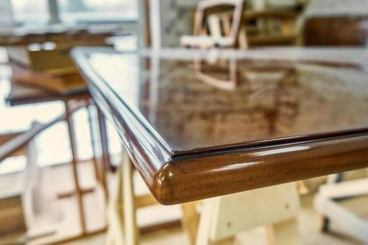 mobilier avec verre